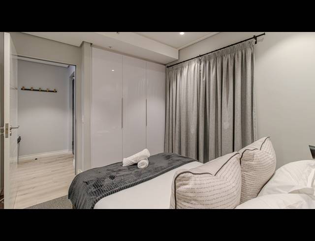 1 BEDROOM APARTMENT FOR SALE IN CAPE TOWN CITY CENTRE
